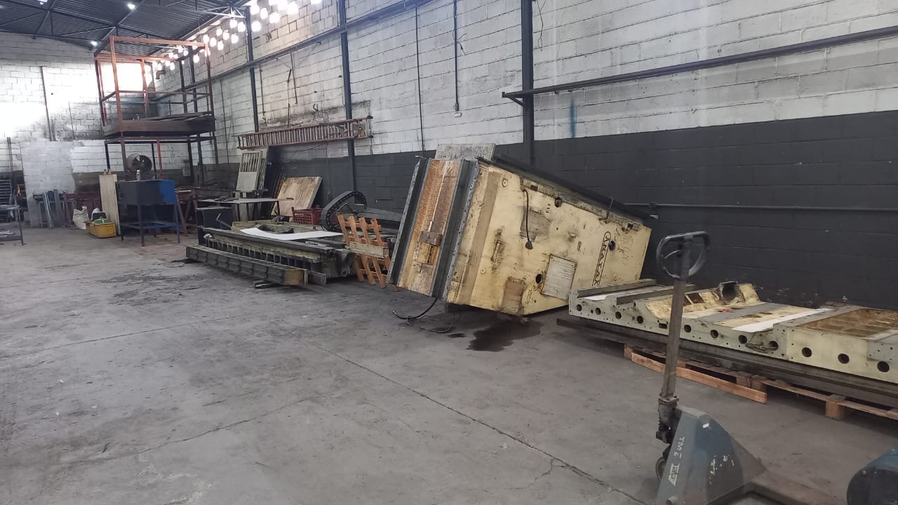 especialista em concertar maquinas cnc e de usinagem